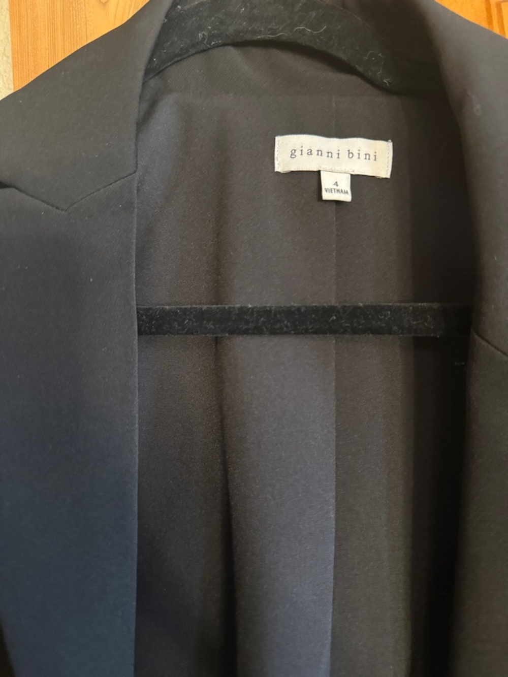 Gianni Bini Black Crop Blazer - Picture 10 of 10